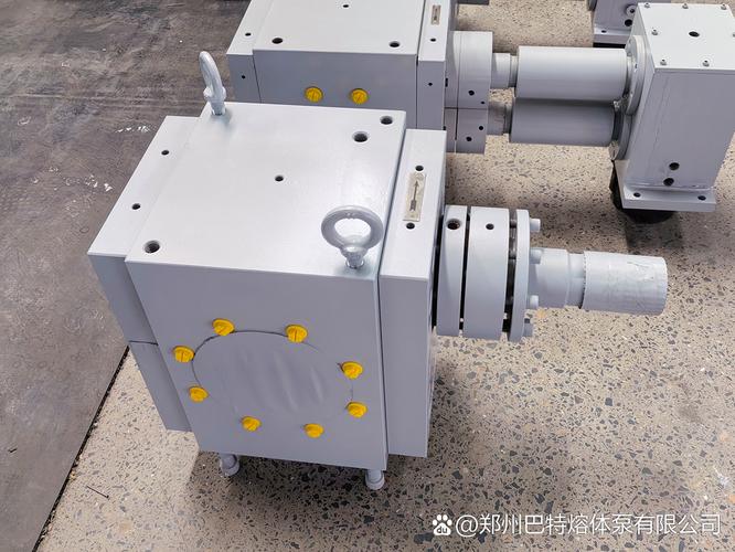 核心作用:稳压,增压,保证管材尺寸精度和质量稳定